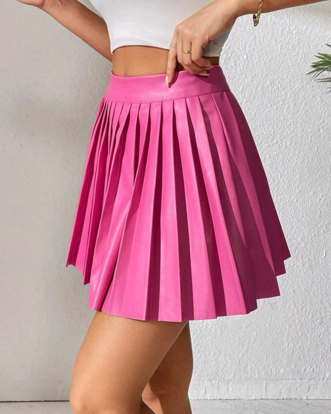 Barbie pink pleated leather skirt